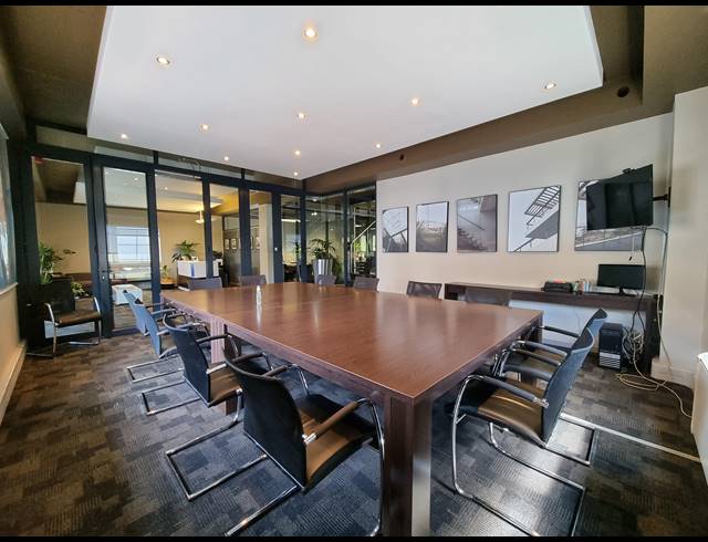 450M² OFFICE TO LET IN CENTURY CITY